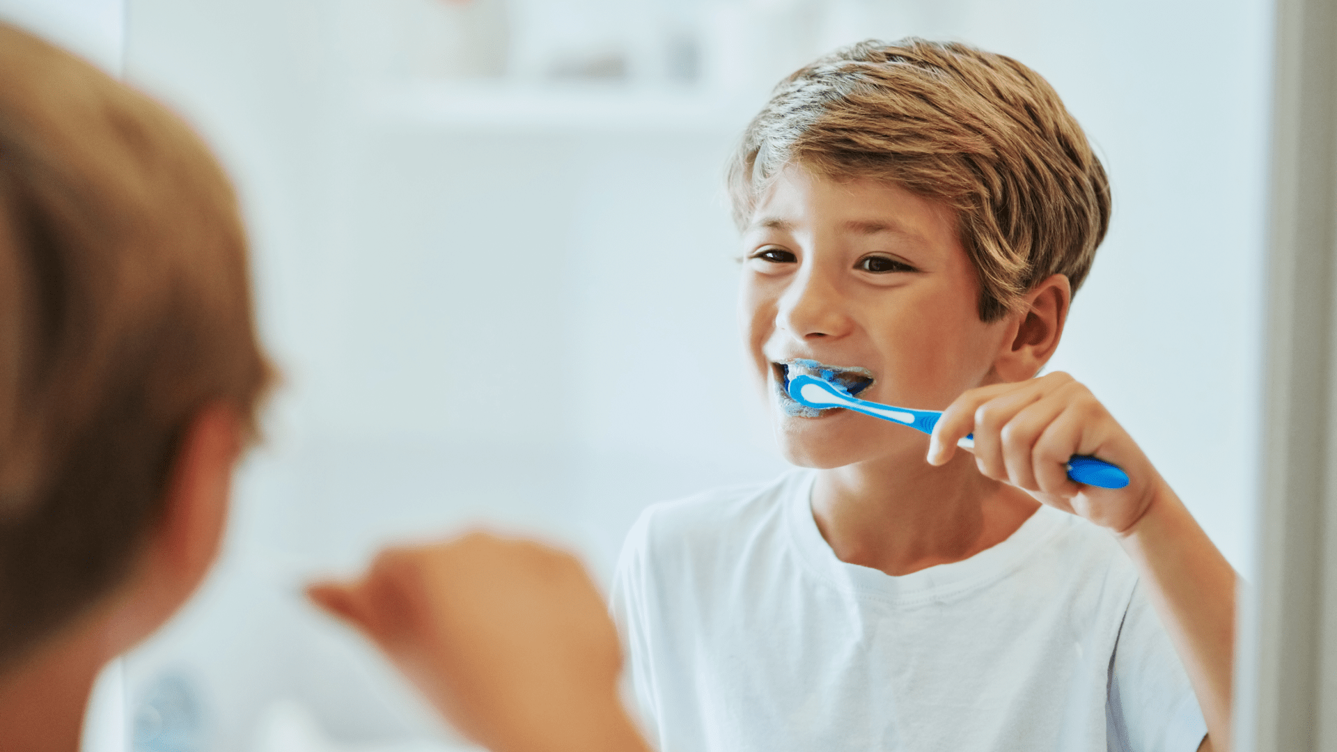 Як перший раз чистити зуби дитині